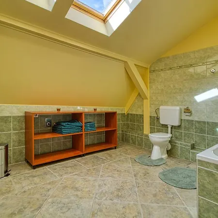 Bota Apartman Lejlighed *